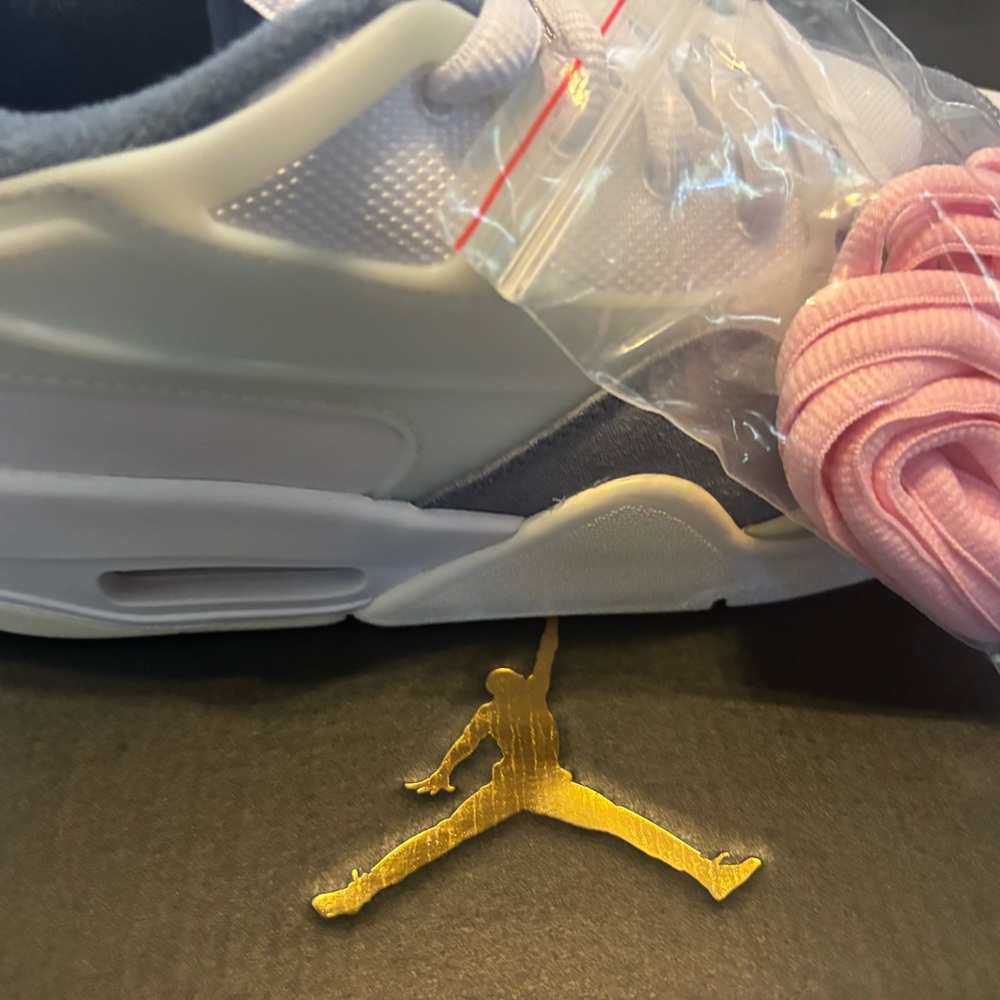 Jordan Kids/ Women Sneakers - White and Gray